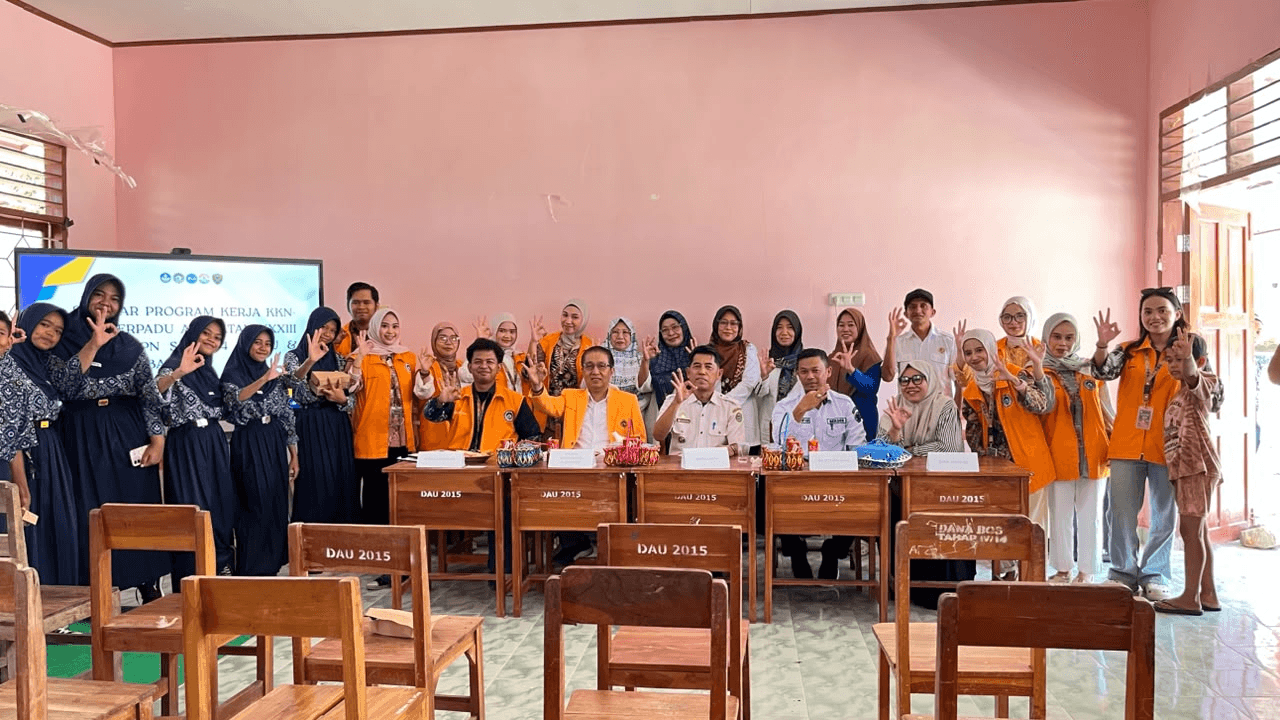 KKN-PPL Terpadu XXXIII Dorong Penguatan Digital dan Karakter Siswa di SMPN Satap 4 Barru